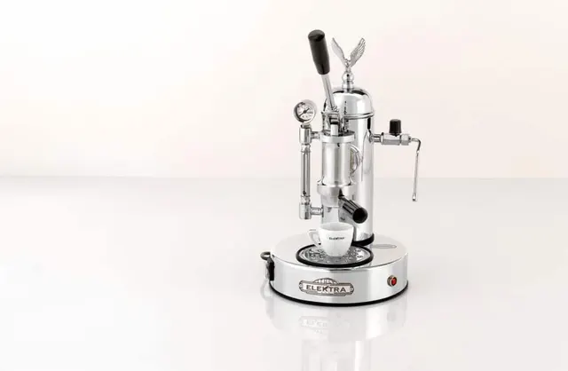 Elektra Micro Casa Leva 杠杆式意式咖啡机官方产品图